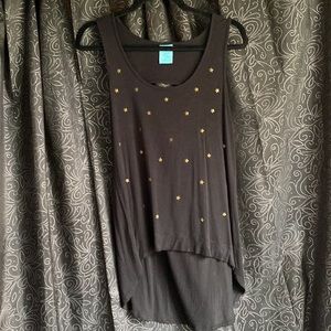 H.I.P. Hi-low top. With brass stars and keyhole back.